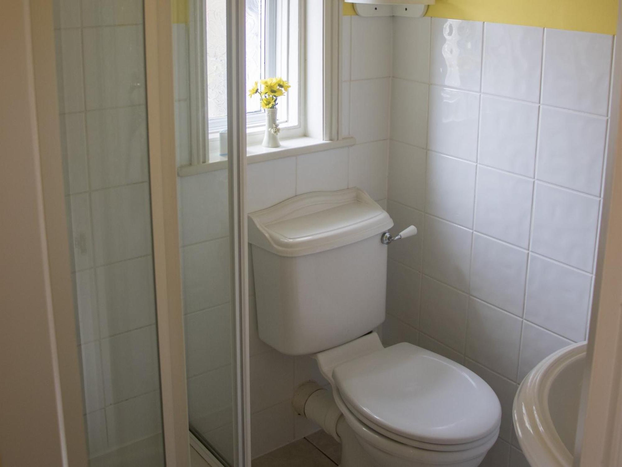 Albert & Victoria Guest House Истбурн Экстерьер фото