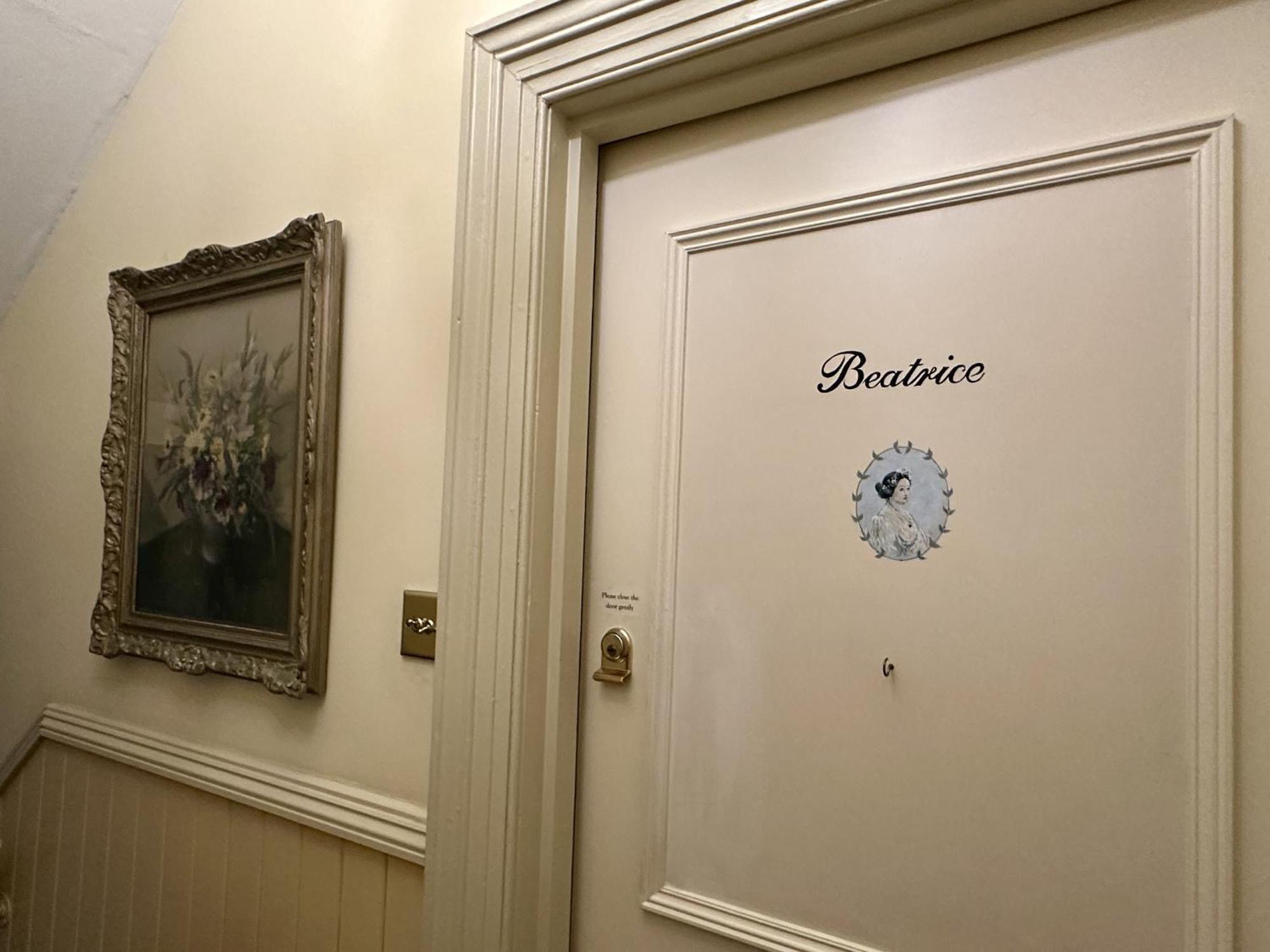 Albert & Victoria Guest House Истбурн Номер фото